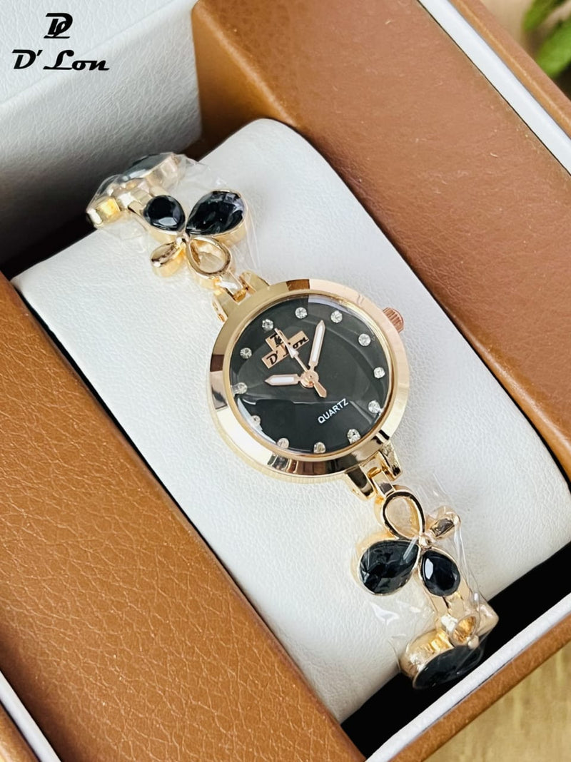 Luxury Crystal Bracelet Women Watch – Elegant Fashion Quartz | D'Lon
